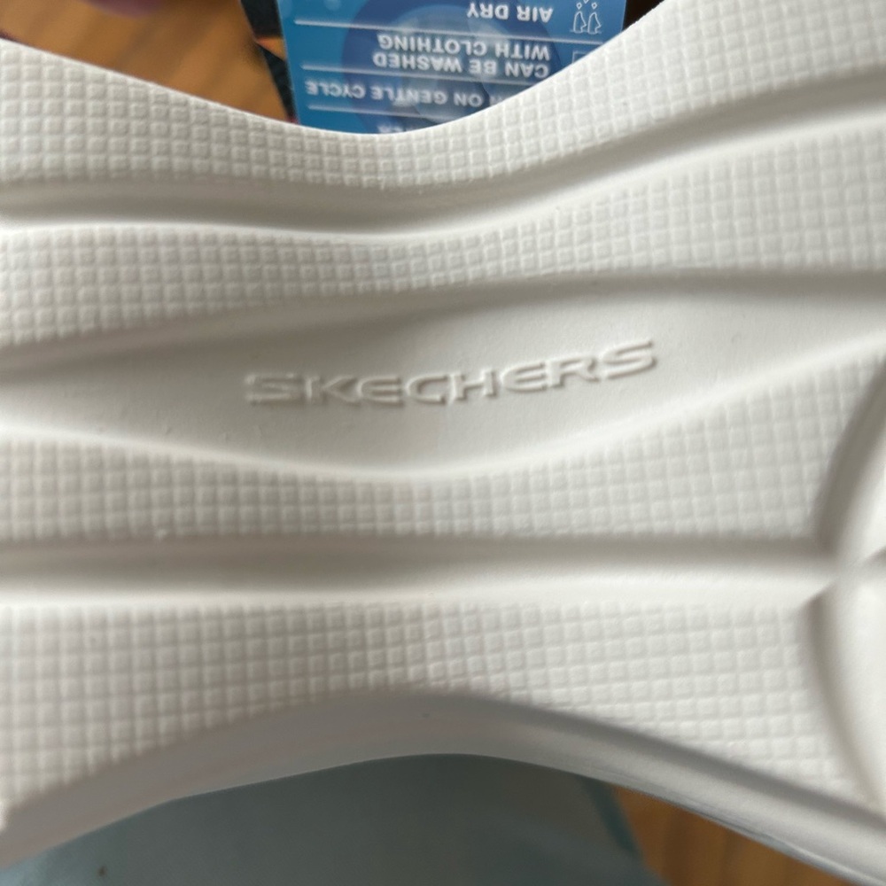 Skechers Foamies Tai Get Real White Platform Sandal Shoe size 10 Women. New Box - Picture 8 of 9